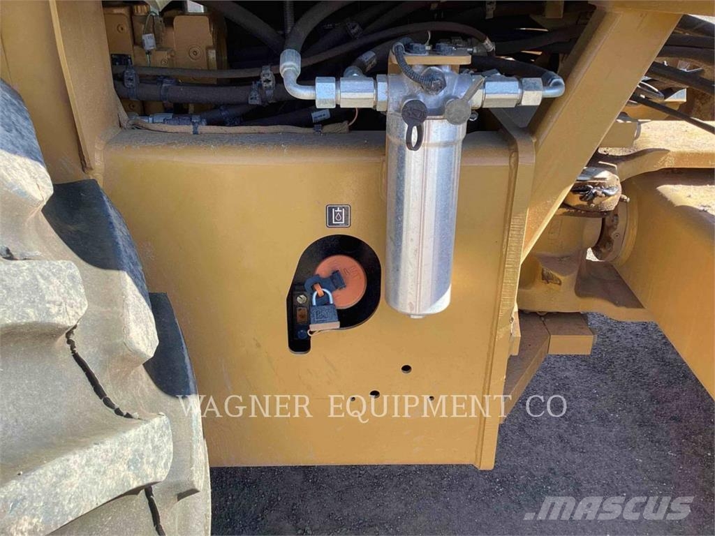 CAT CP56B Compactadoras de suelo