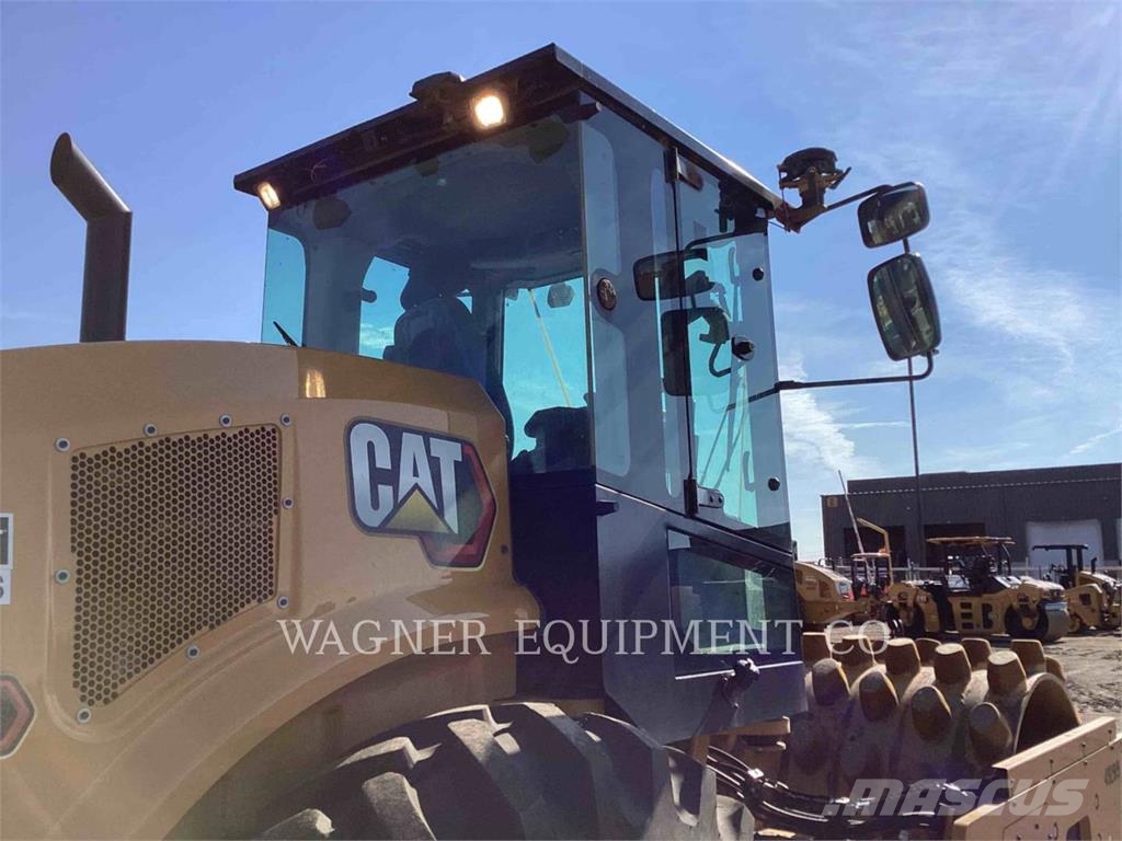 CAT CP56B Compactadoras de suelo
