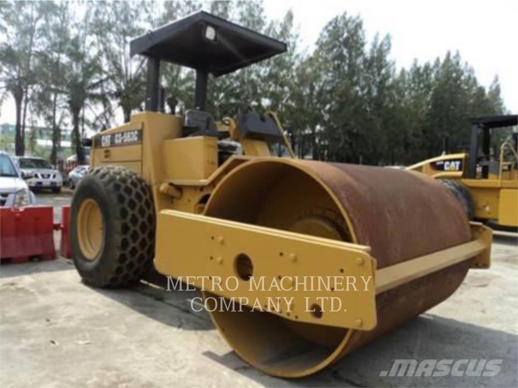 CAT CS-563CAW Rodillos de un solo tambor