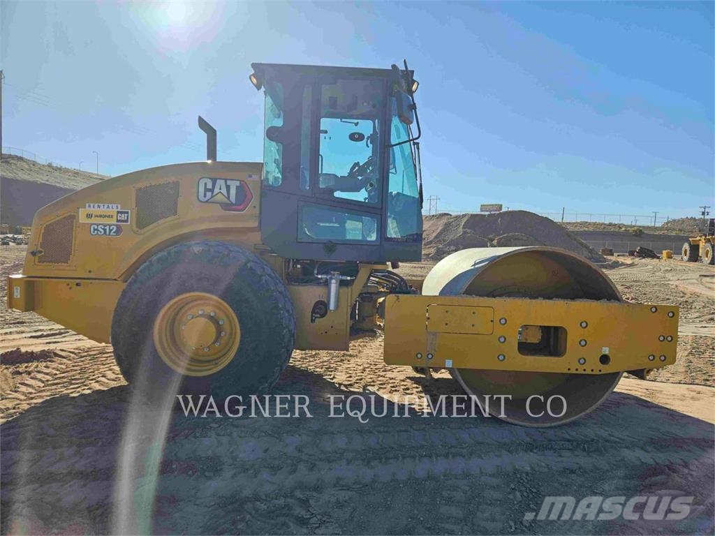 CAT CS12 ضاغطات التربة