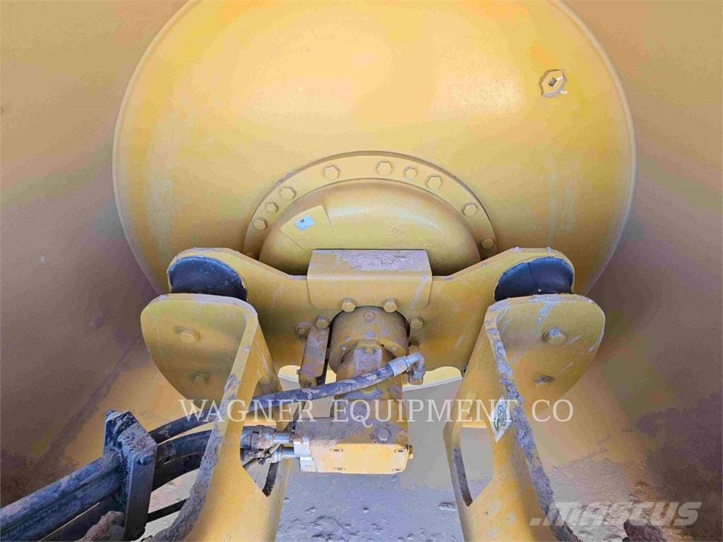 CAT CS12 ضاغطات التربة