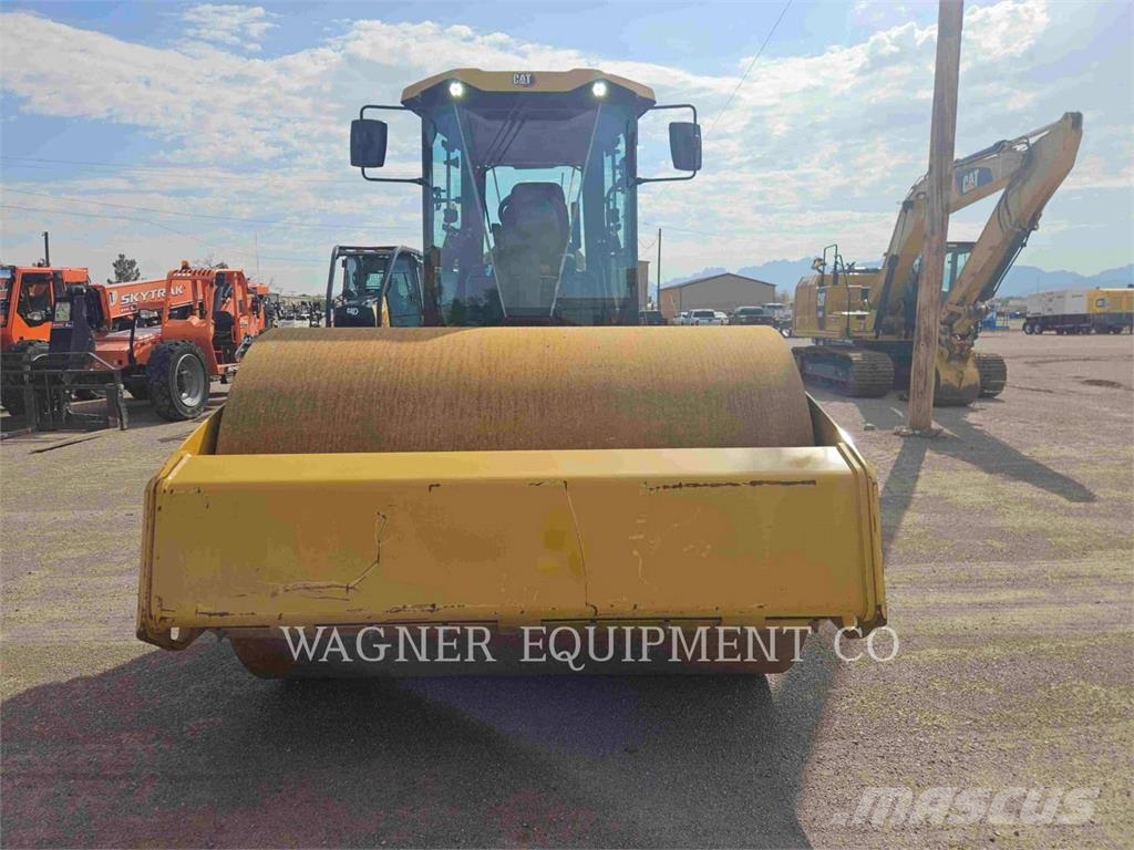 CAT CS12GC 土壤压实机