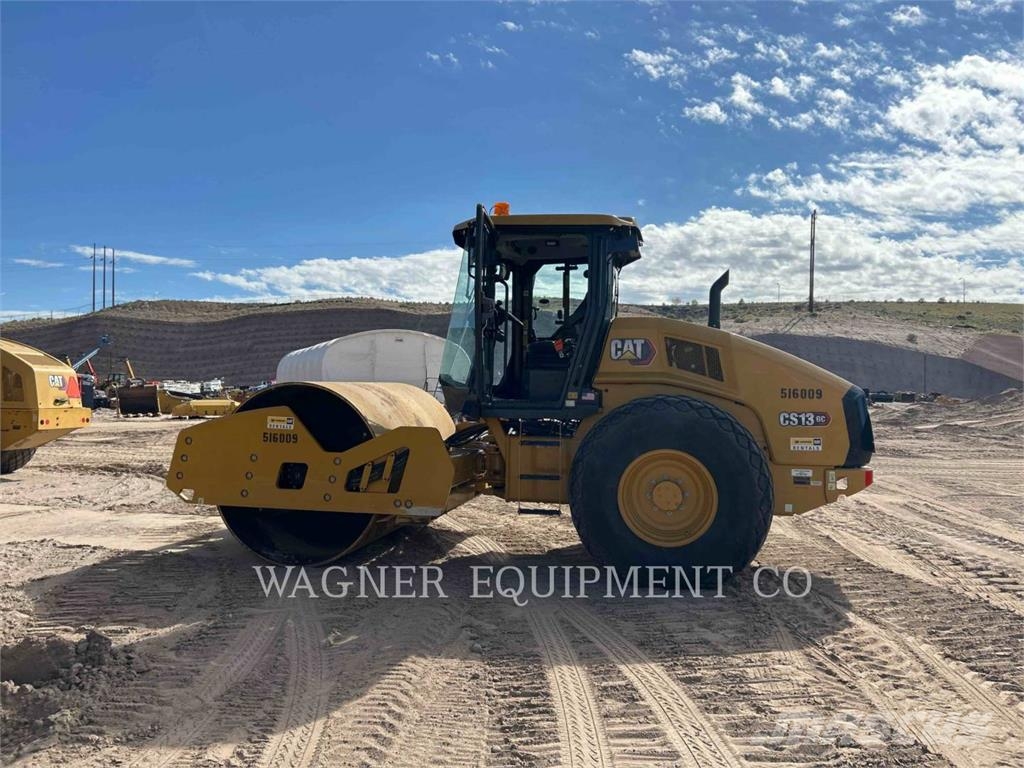 CAT CS13GC Уплотнители грунта
