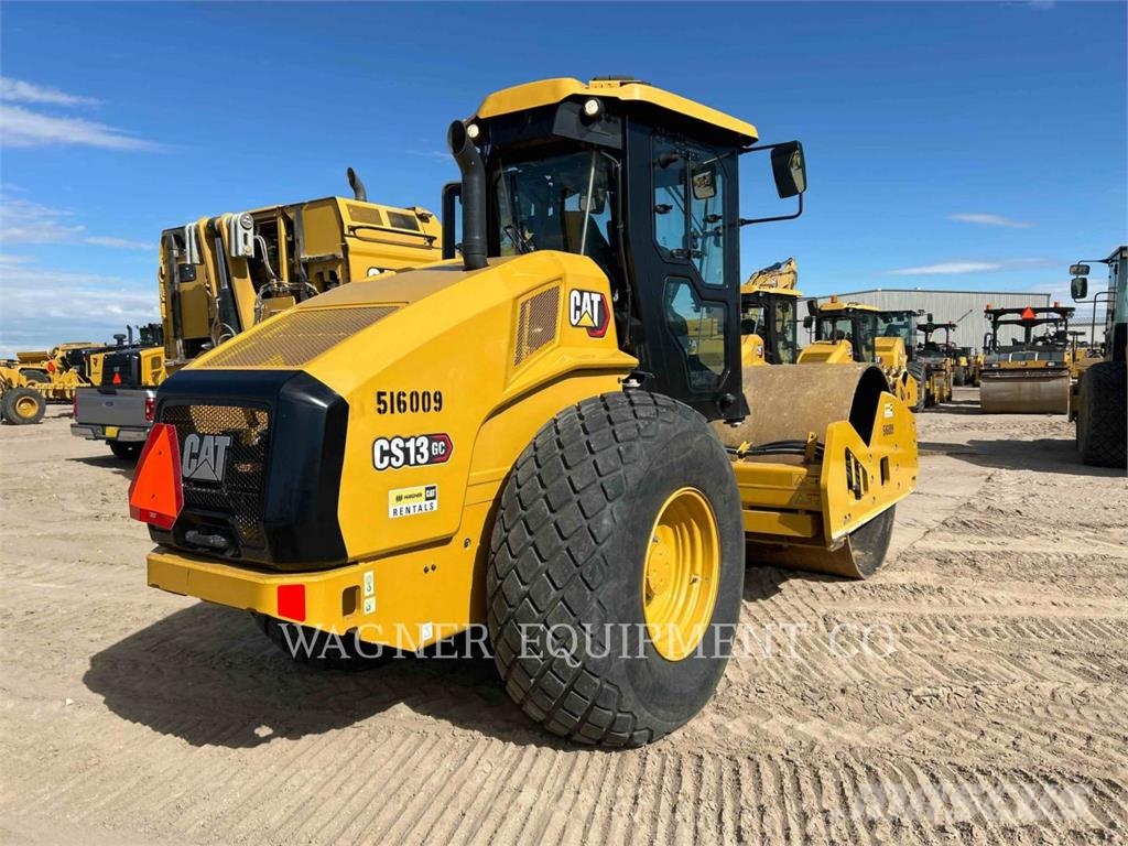 CAT CS13GC Уплотнители грунта