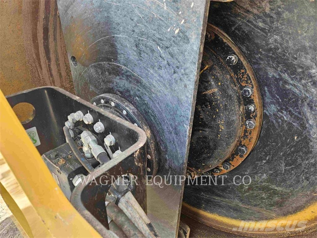 CAT CS13GC Уплотнители грунта