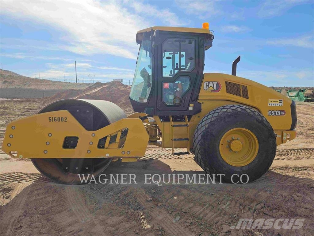 CAT CS13GC Уплотнители грунта