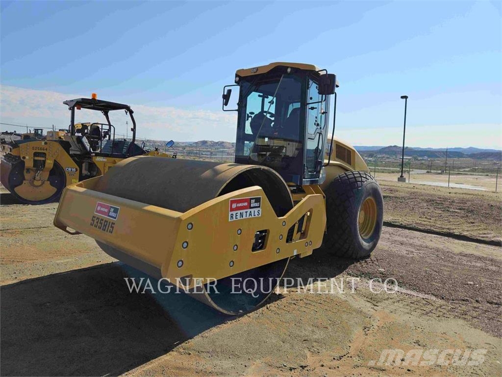 CAT CS13GC 土壤压实机