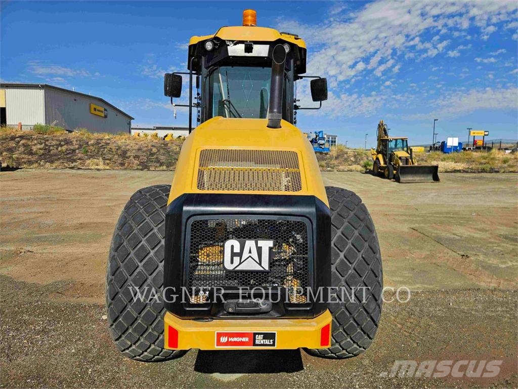 CAT CS13GC 土壤压实机
