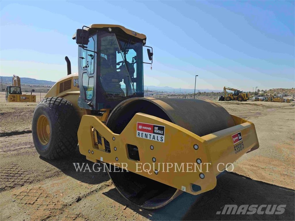 CAT CS13GC 土壤压实机