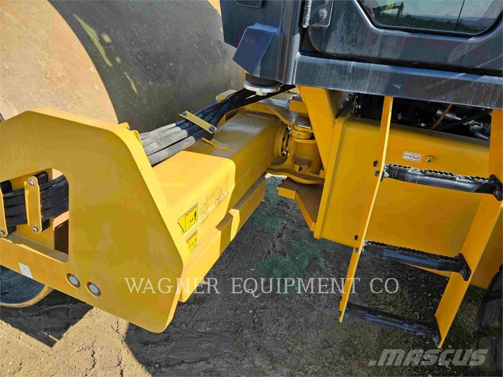 CAT CS13GC 土壤压实机