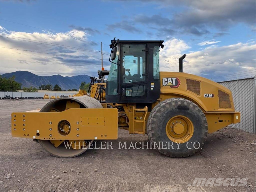 CAT CS16 Single drum rollers