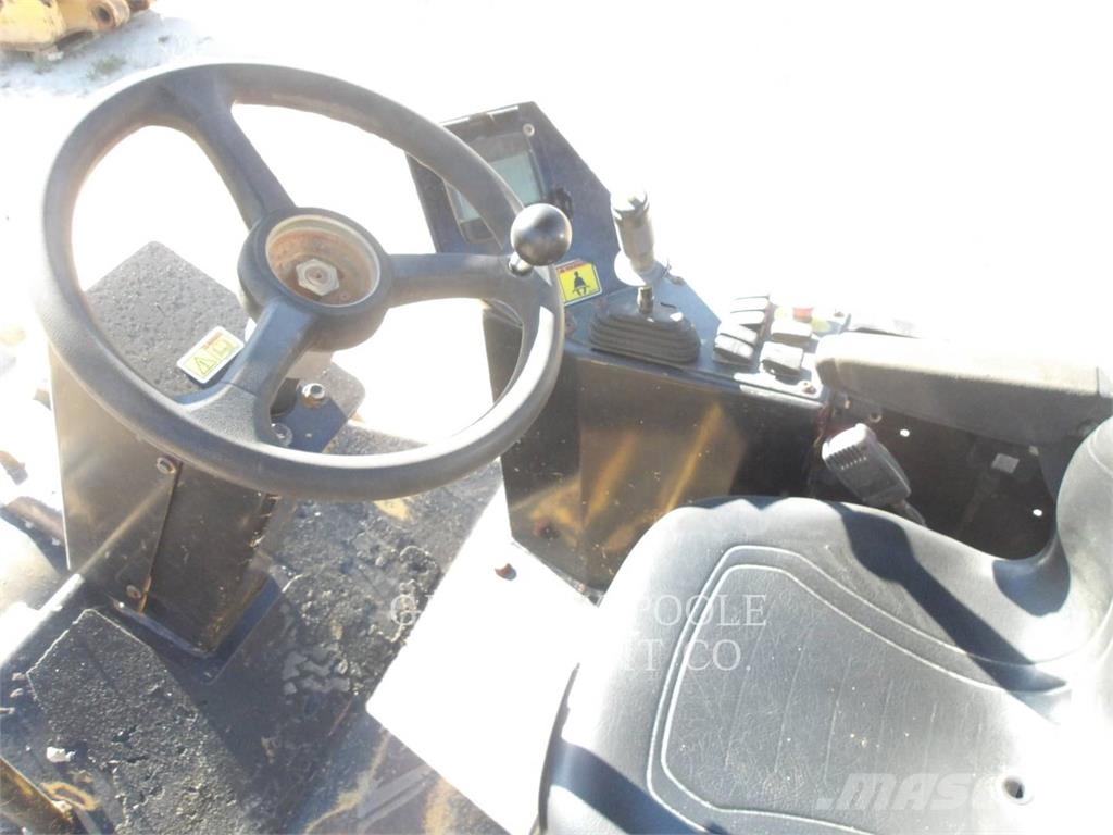 CAT CS34 Single drum rollers