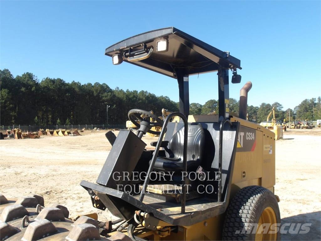 CAT CS34 Single drum rollers