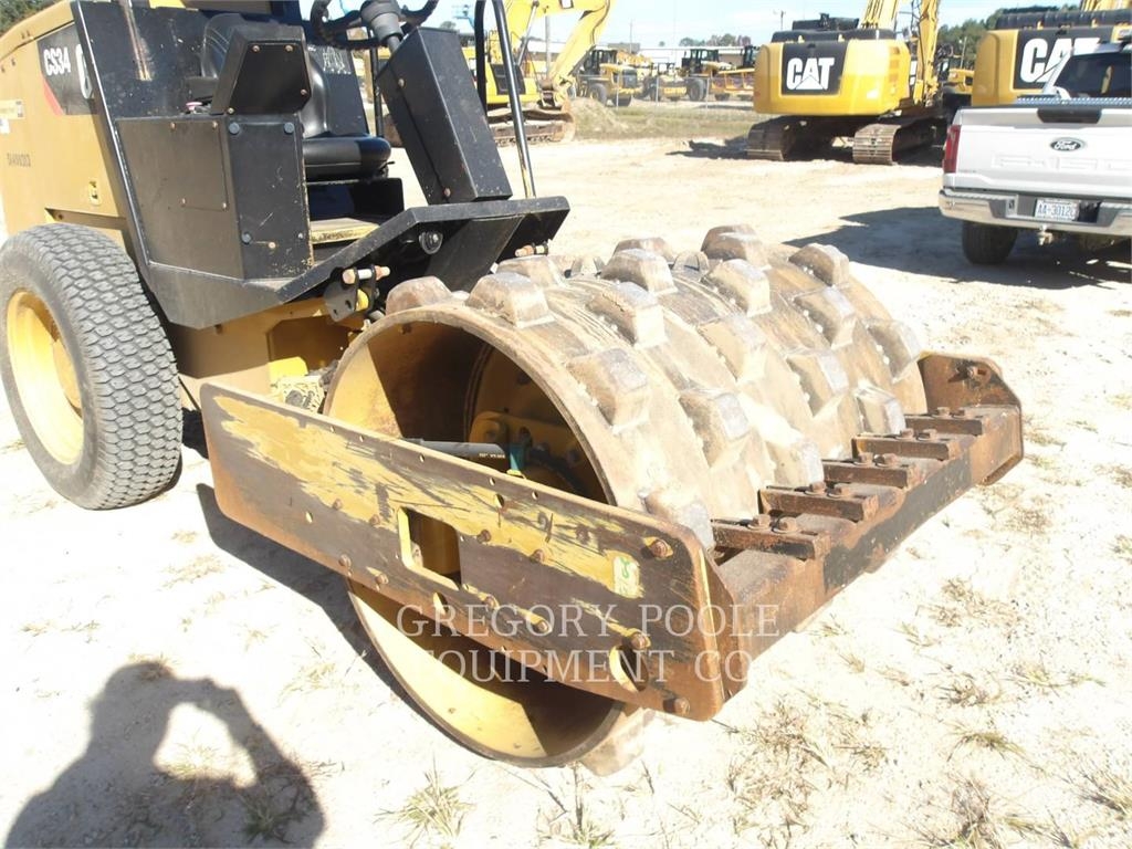 CAT CS34 Single drum rollers