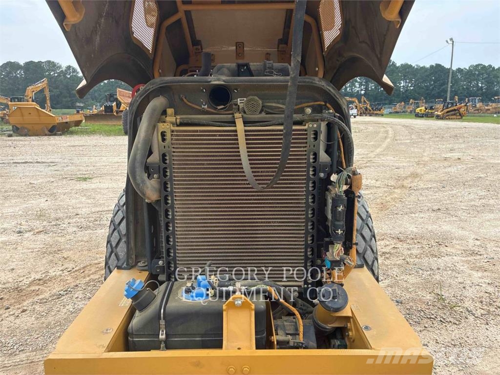 CAT CS44B مداحل أحادية الأسطوانة