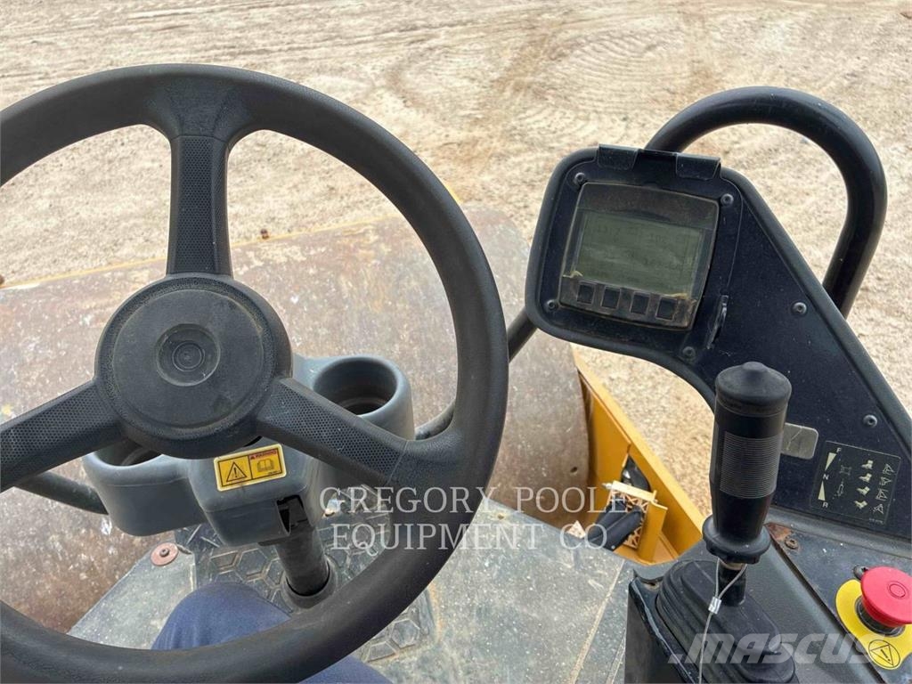 CAT CS44B مداحل أحادية الأسطوانة