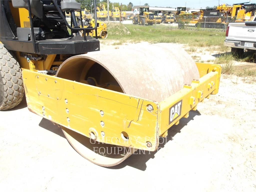 CAT CS44B Single drum rollers