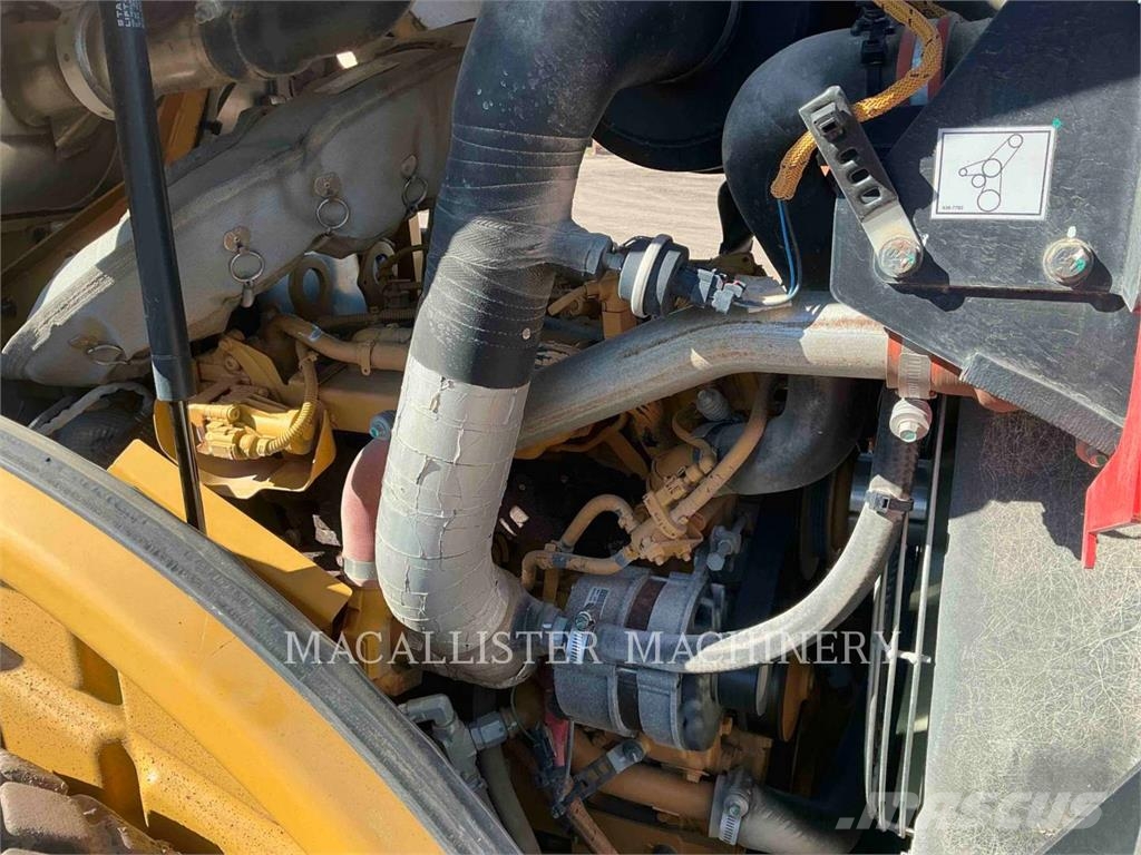 CAT CS44B Yksivalssijyrät