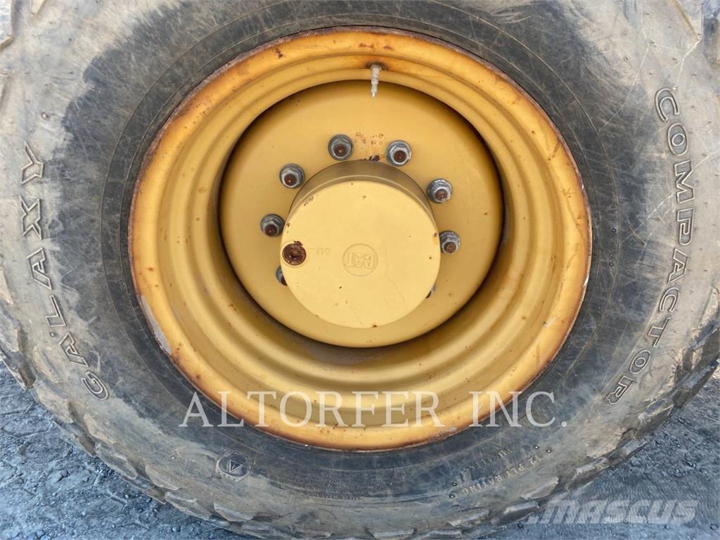 CAT CS54 مداحل ثنائية الاسطوانة