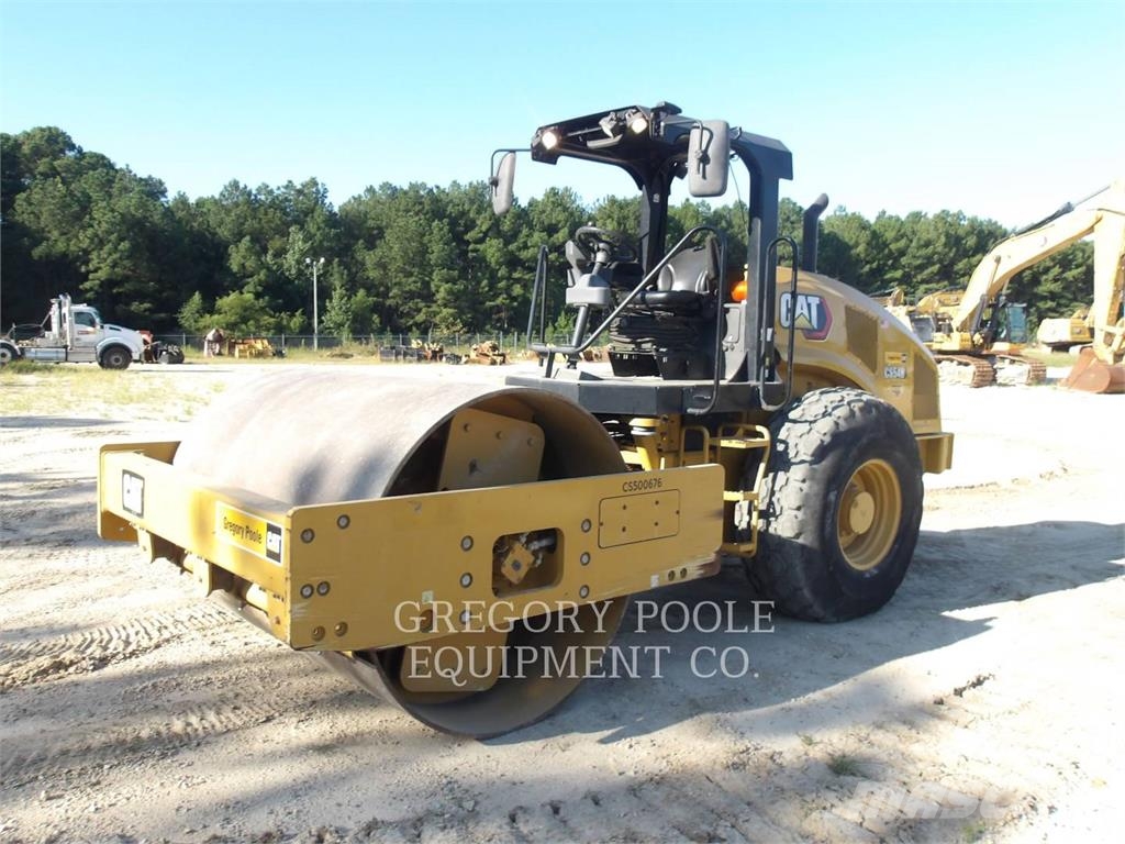 CAT CS54B Single drum rollers