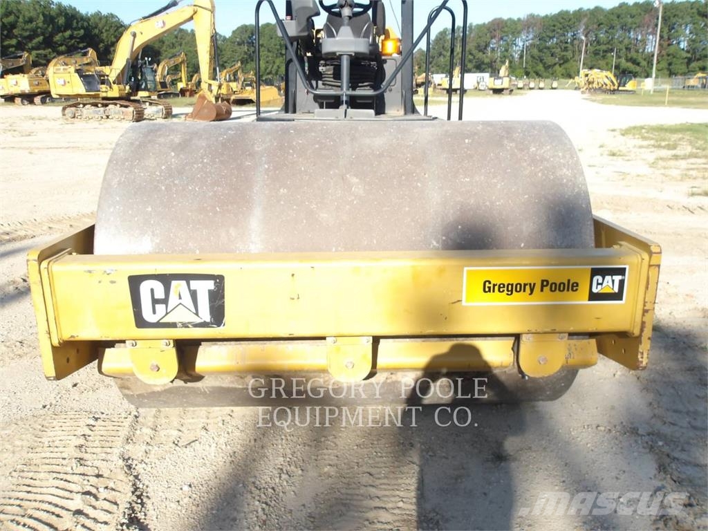 CAT CS54B Single drum rollers