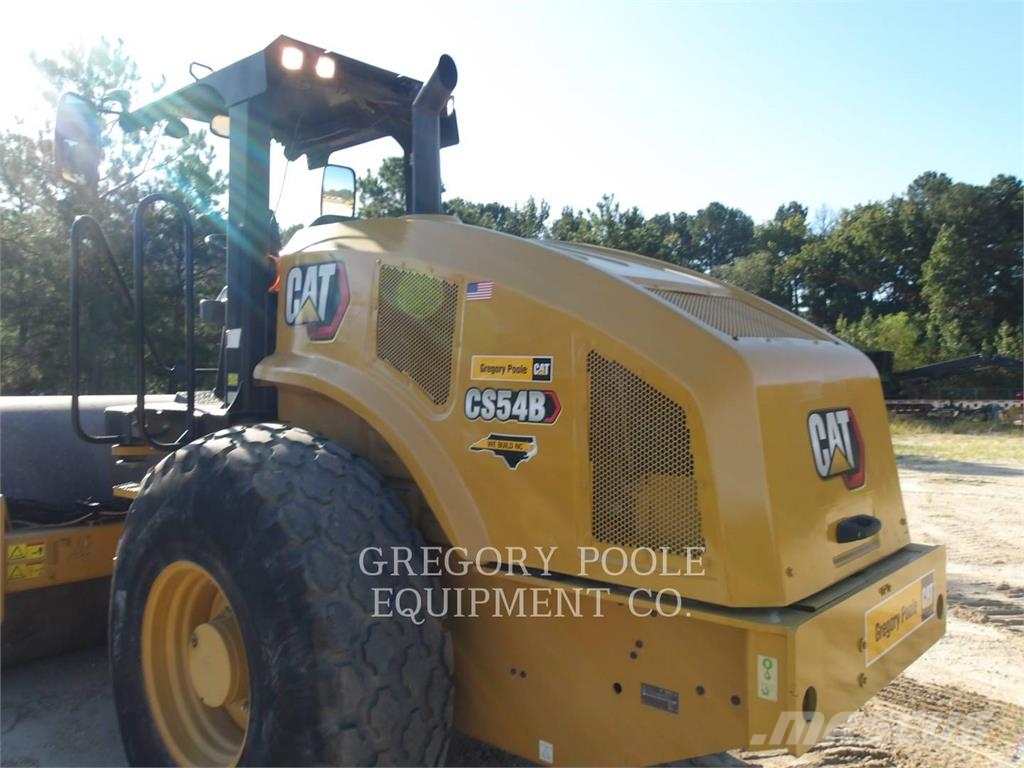CAT CS54B Single drum rollers