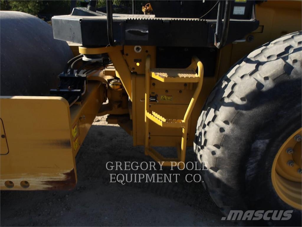 CAT CS54B Single drum rollers
