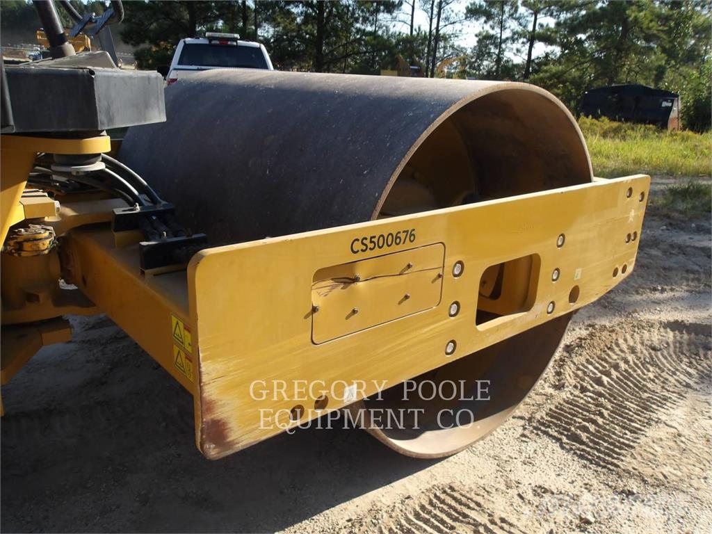 CAT CS54B Single drum rollers