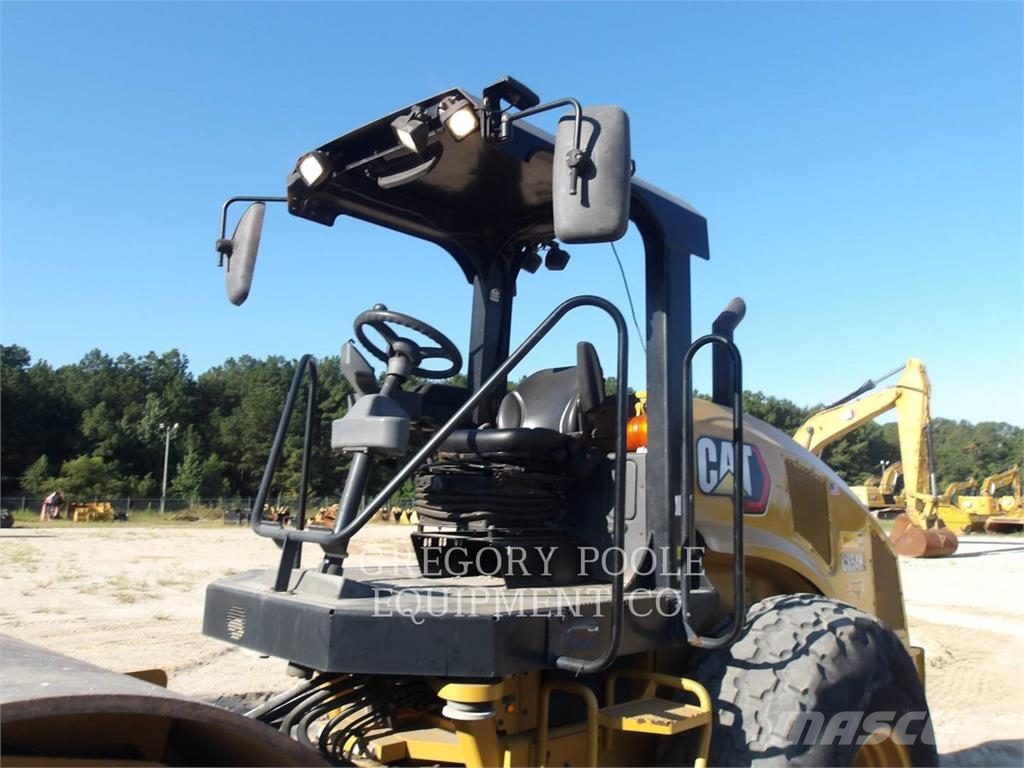 CAT CS54B Single drum rollers