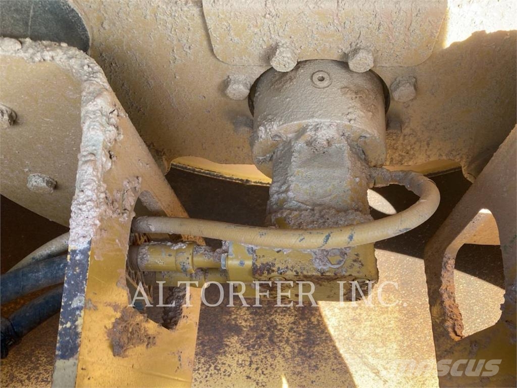 CAT CS56 مداحل ثنائية الاسطوانة