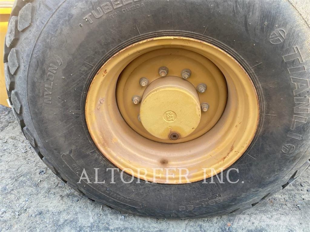 CAT CS56 مداحل ثنائية الاسطوانة