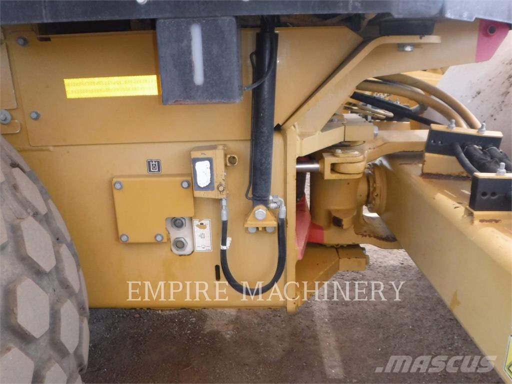 CAT CS56 Cilindros Compactadores monocilíndricos
