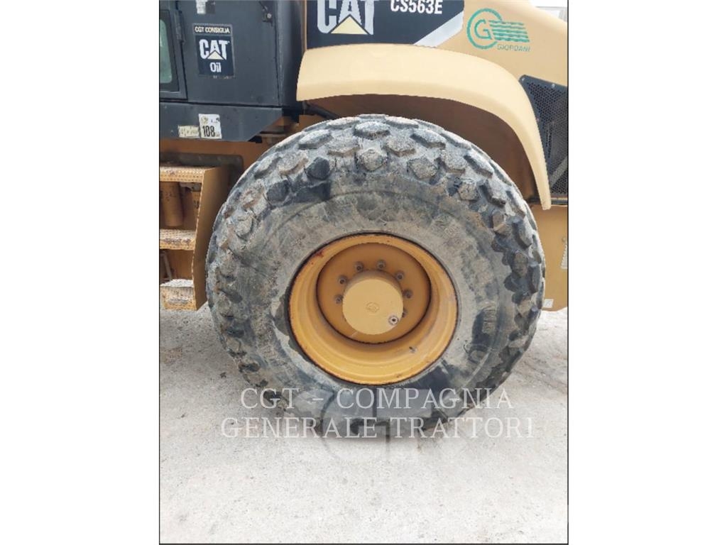 CAT CS563E Еднобарабанни ролки