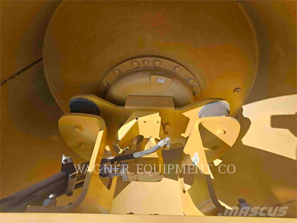 CAT CS56B ضاغطات التربة