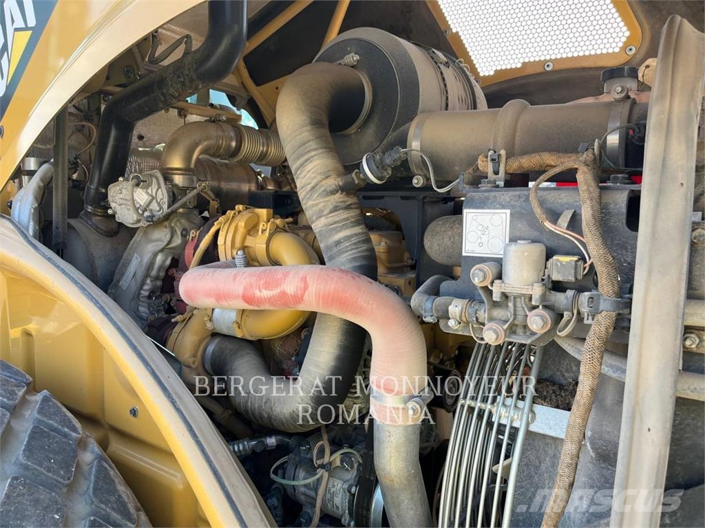 CAT CS56B Οδοστρωτήρες μονού κυλίνδρου