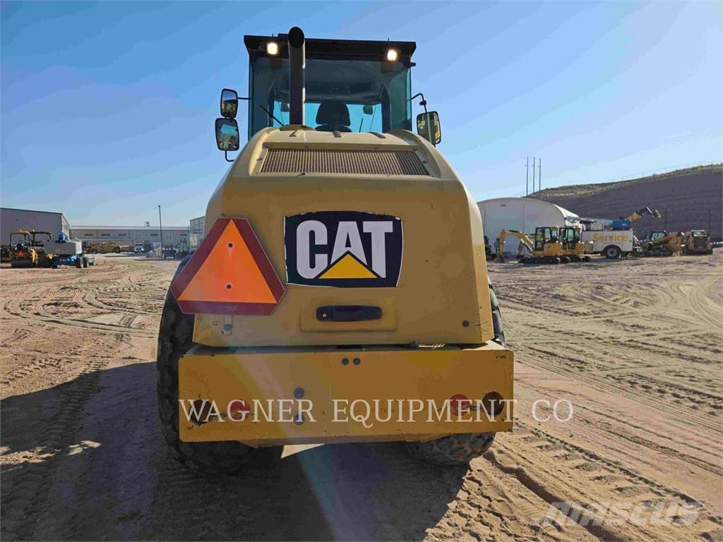CAT CS56B Augsnes blīvētāji