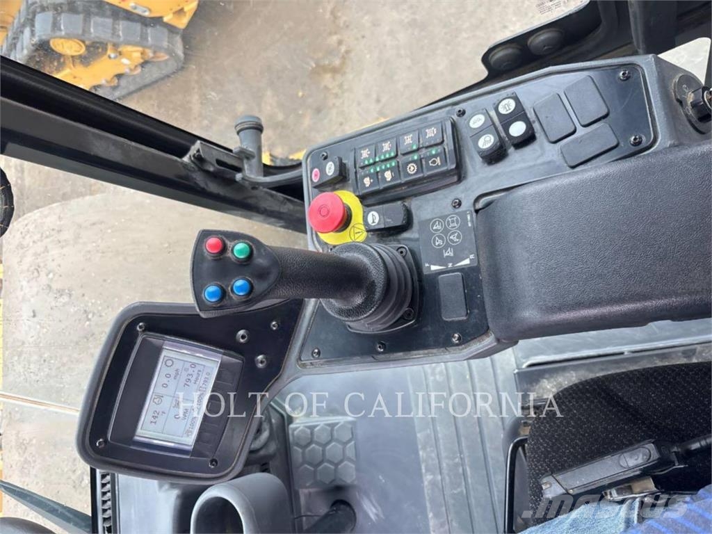 CAT CS56B Egydobos hengerek