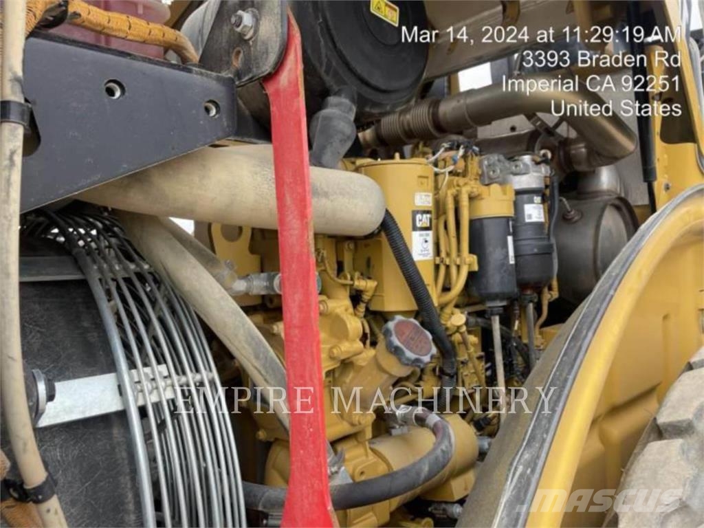 CAT CS56B Single drum rollers
