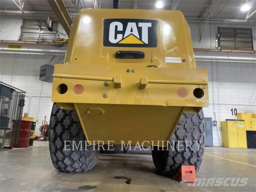 CAT CS56B Single drum rollers