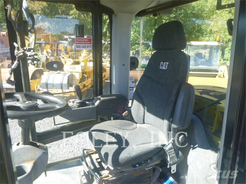 CAT CS56B مداحل أحادية الأسطوانة