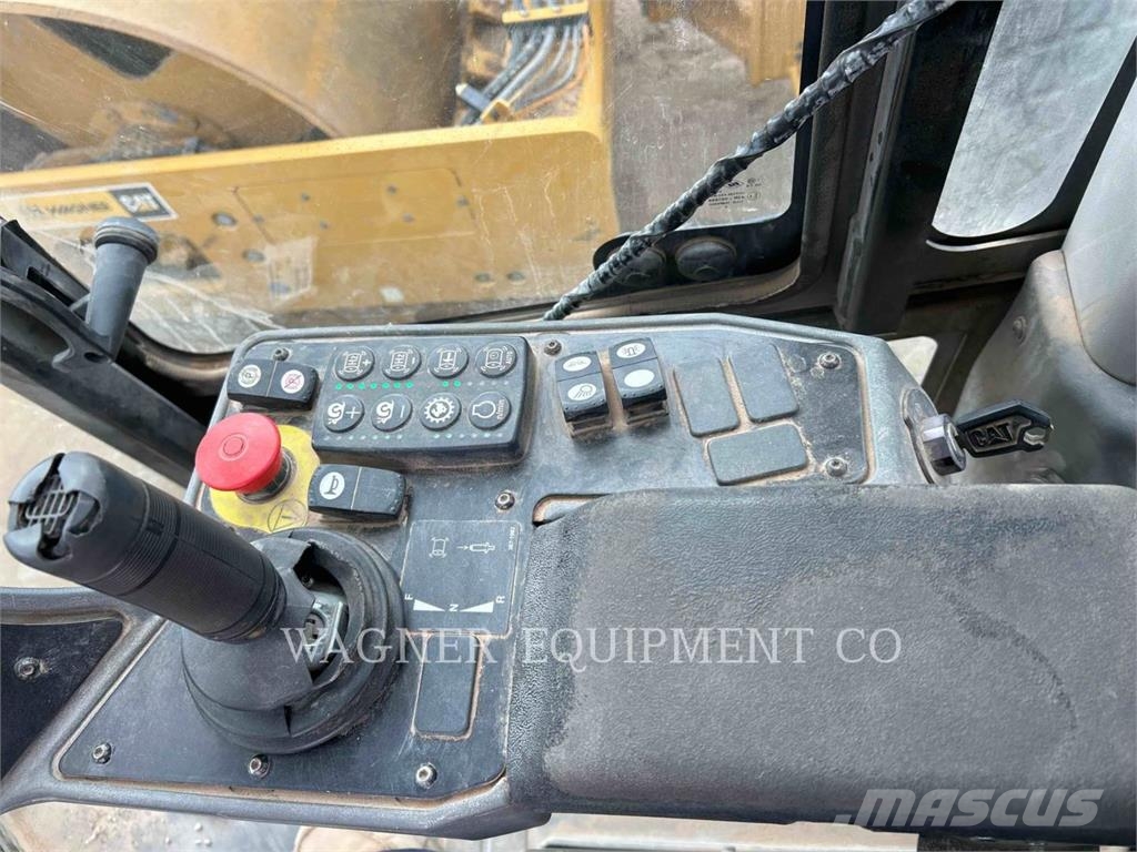 CAT CS56B Compactadores de suelo
