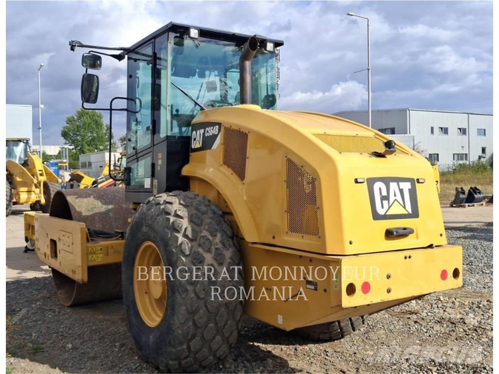 CAT CS64B Ühe trumliga rullid