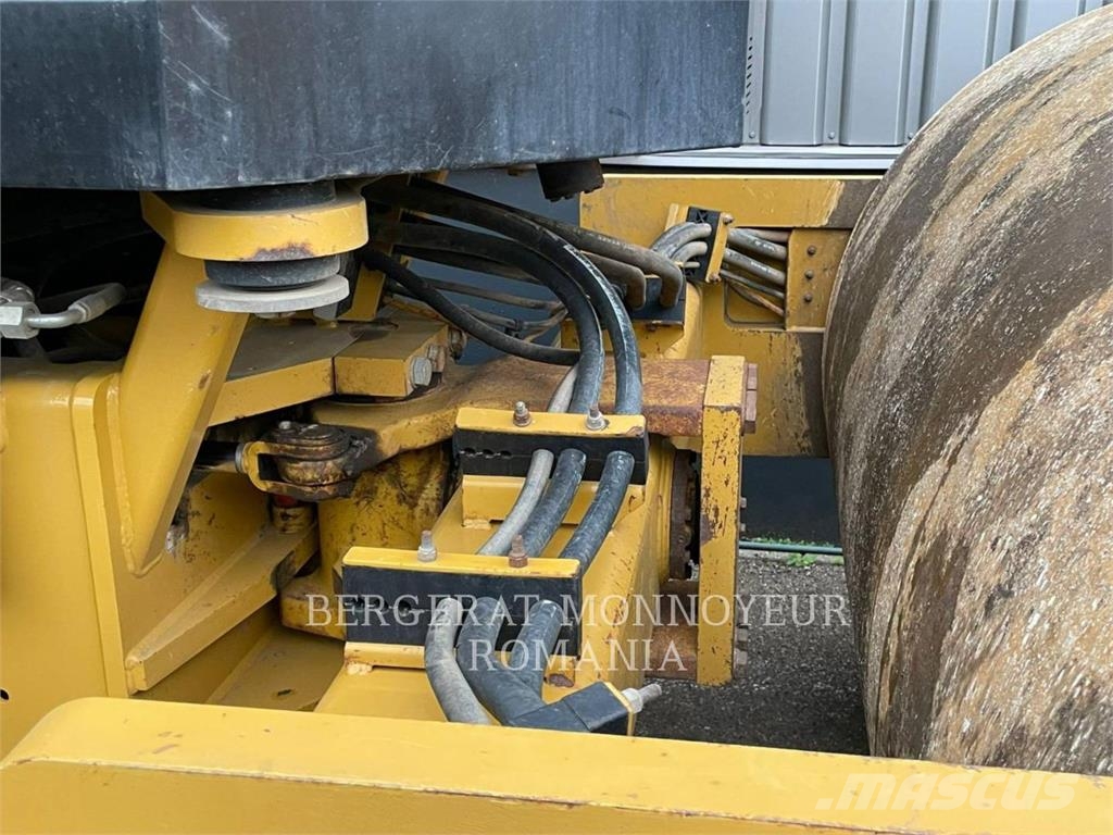 CAT CS66B Ühe trumliga rullid