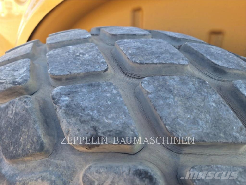 CAT CS66B Soil compactors