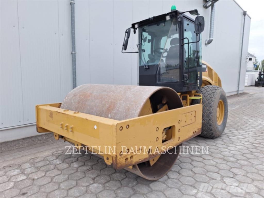 CAT CS66B Soil compactors