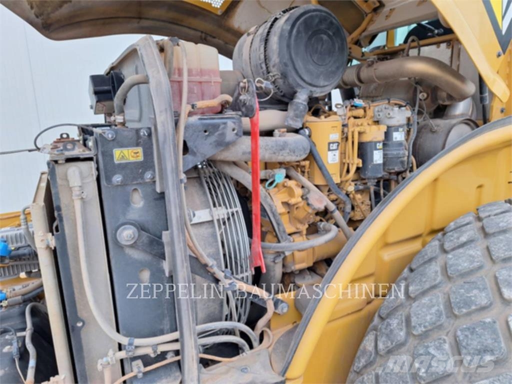 CAT CS66B Soil compactors