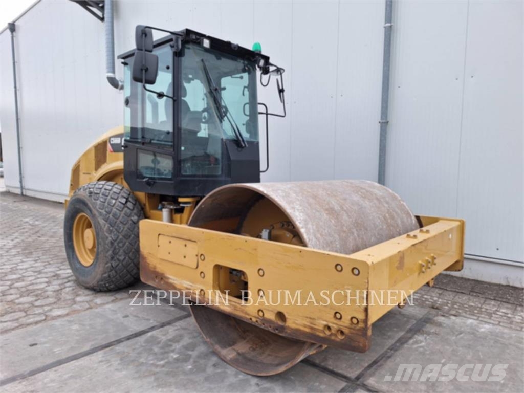 CAT CS66B Soil compactors