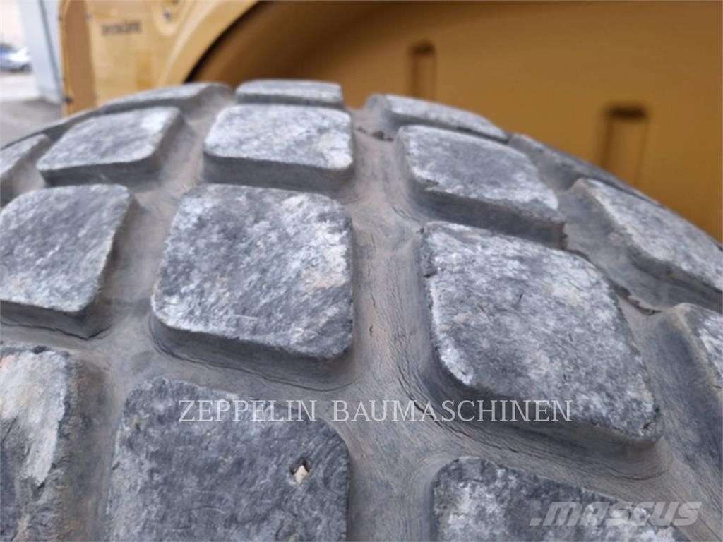 CAT CS66B Soil compactors