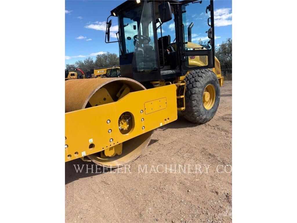 CAT CS74B مداحل أحادية الأسطوانة