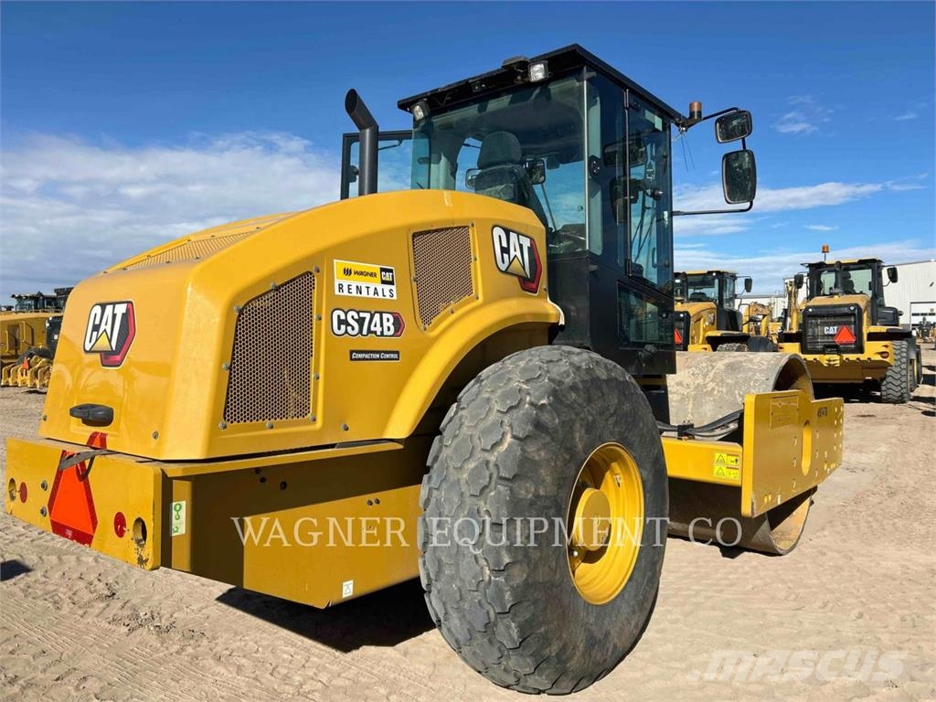 CAT CS74B Compactadoras de suelo